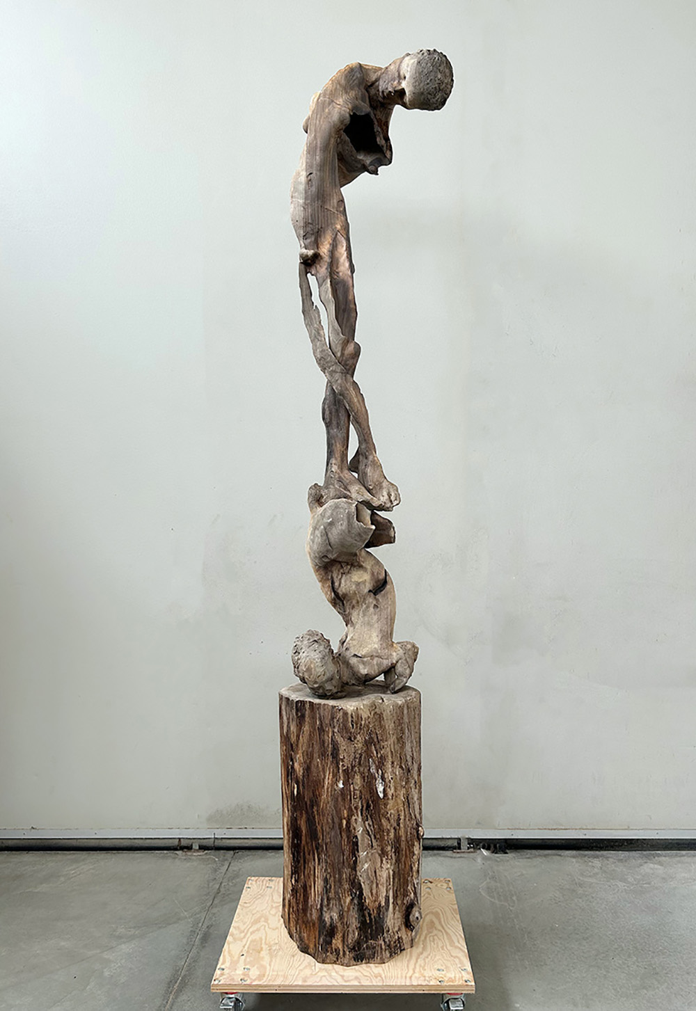 Nicola Samorì, Oedipus, 2024, legno di noce, cm 310x63x50